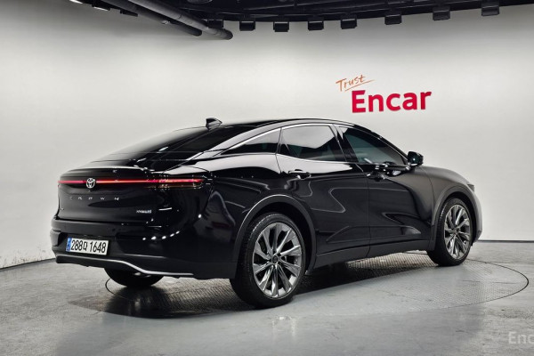 2023 Toyota Crown с пробегом 60 709 км