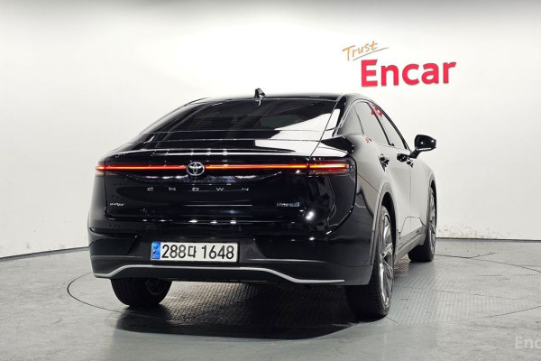 2023 Toyota Crown с пробегом 60 709 км