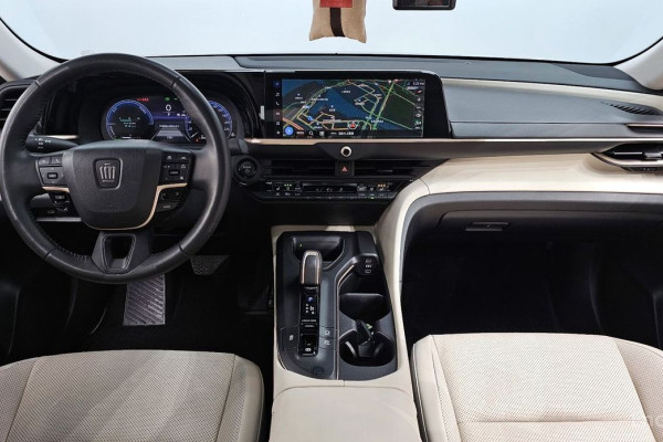 2023 Toyota Crown с пробегом 60 709 км