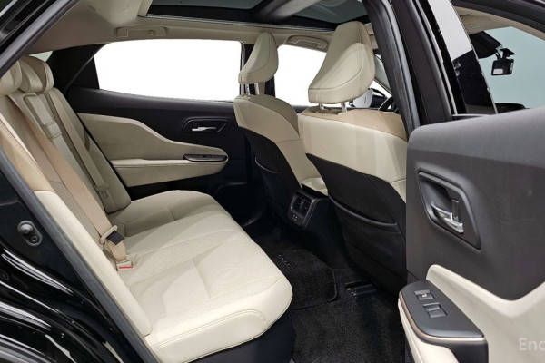 2023 Toyota Crown с пробегом 60 709 км