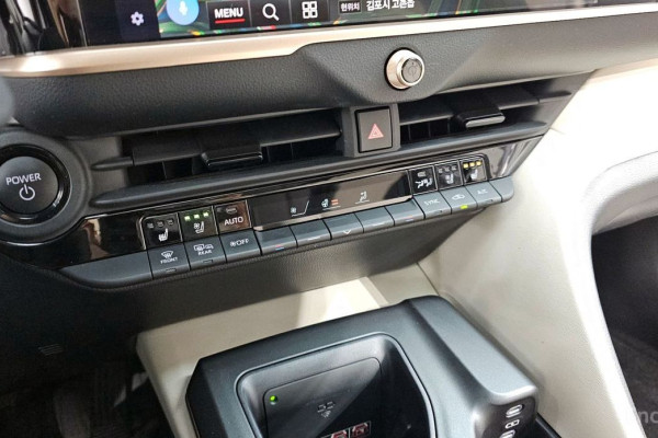 2023 Toyota Crown с пробегом 60 709 км