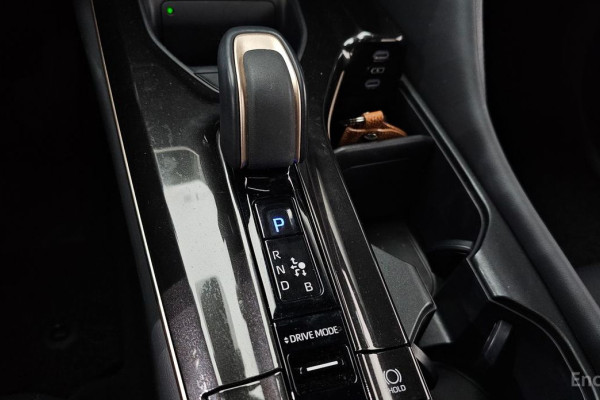 2024 Toyota Crown с пробегом 22 459 км