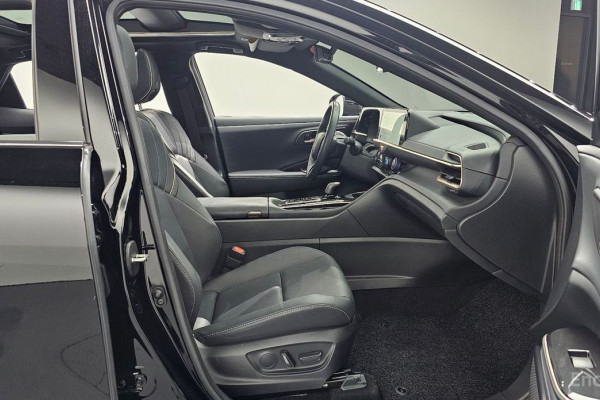 2024 Toyota Crown с пробегом 22 459 км