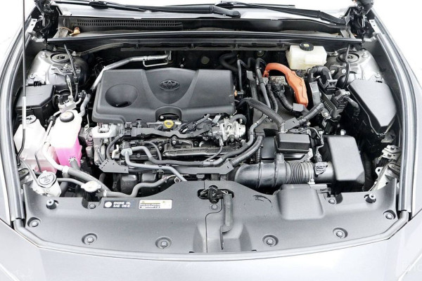 2023 Toyota Crown с пробегом 27 322 км