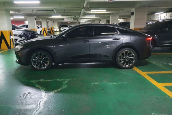 2024 Toyota Crown с пробегом 32 527 км