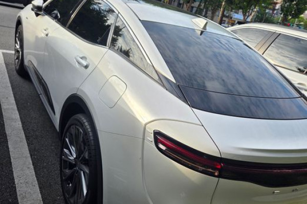 2025 Toyota Crown с пробегом 9 200 км