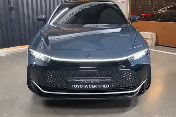 2024 Toyota Crown с пробегом 9 747 км