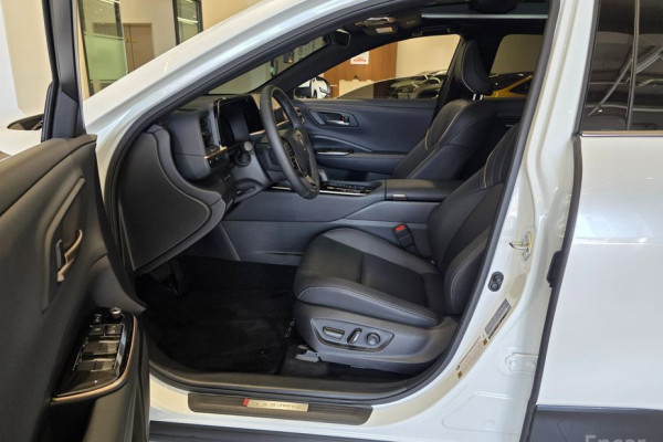 2025 Toyota Crown с пробегом 2 668 км