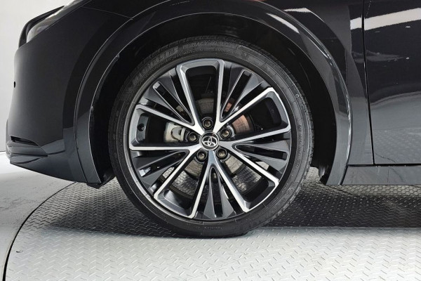 2024 Toyota Prius с пробегом 11 661 км