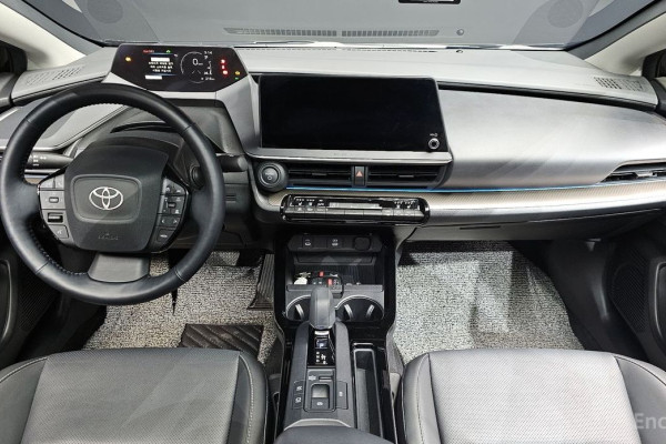 2024 Toyota Prius с пробегом 11 661 км