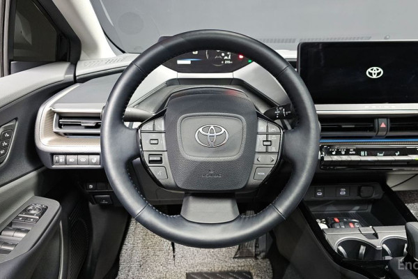 2024 Toyota Prius с пробегом 11 661 км