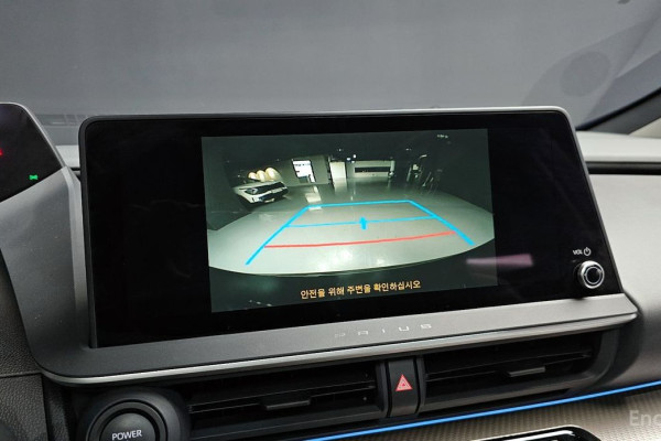 2024 Toyota Prius с пробегом 11 661 км