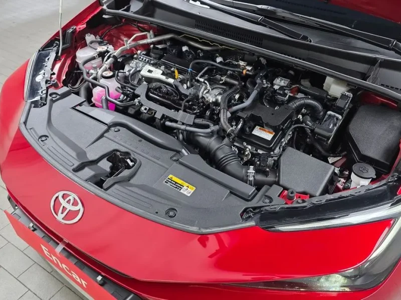 2024 Toyota Prius с пробегом 38 769 км