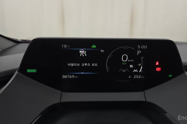 2024 Toyota Prius с пробегом 38 769 км