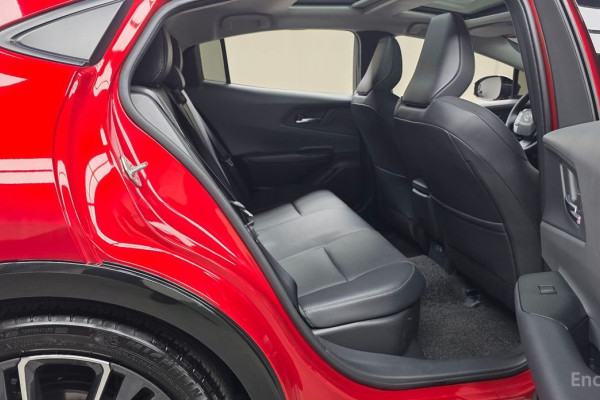 2024 Toyota Prius с пробегом 38 769 км