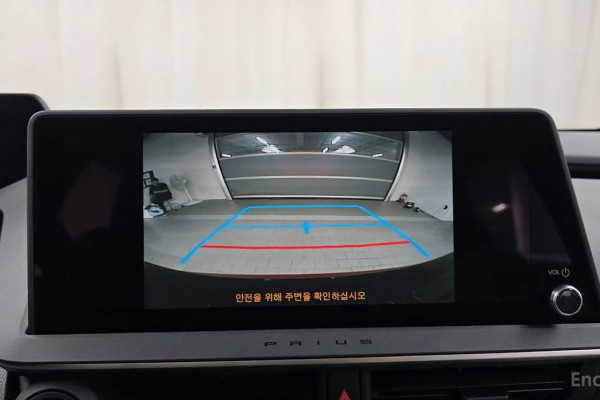 2024 Toyota Prius с пробегом 38 769 км