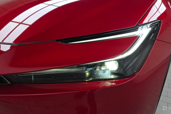 2024 Toyota Prius с пробегом 38 769 км