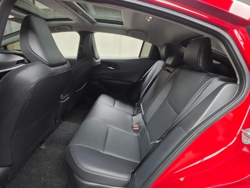 2024 Toyota Prius с пробегом 38 769 км