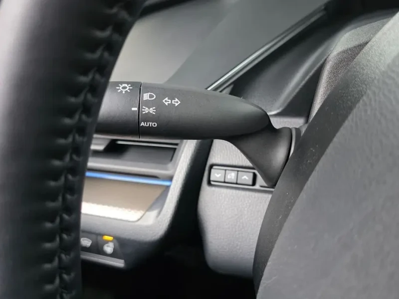 2024 Toyota Prius с пробегом 38 769 км