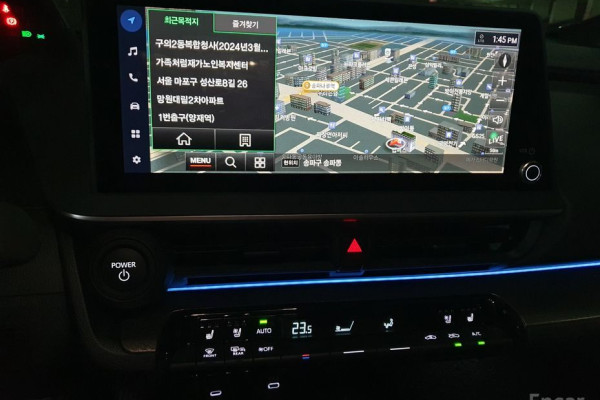 2024 Toyota Prius с пробегом 19 917 км