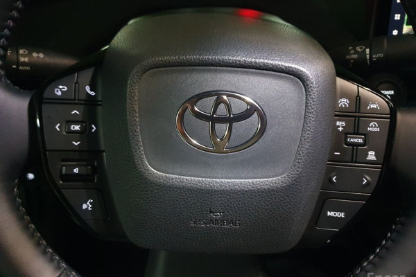 2024 Toyota Prius с пробегом 19 917 км