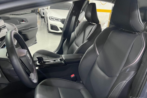 2025 Toyota Prius с пробегом 7 707 км