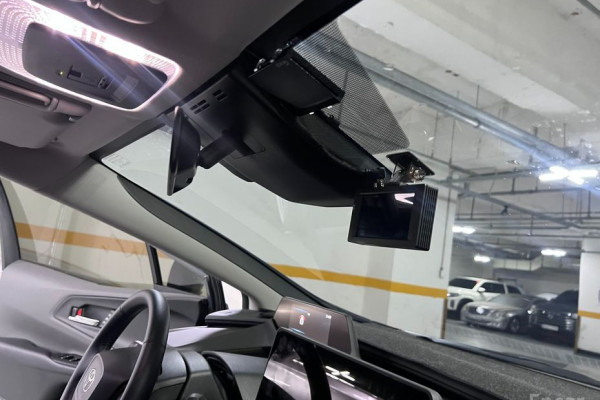 2025 Toyota Prius с пробегом 7 707 км