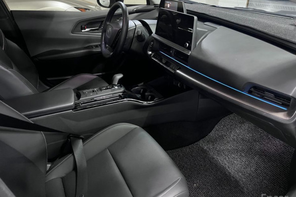 2025 Toyota Prius с пробегом 7 707 км