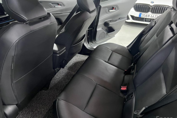 2025 Toyota Prius с пробегом 7 707 км