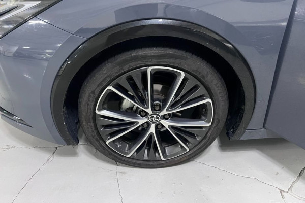 2025 Toyota Prius с пробегом 7 707 км