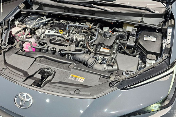 2025 Toyota Prius с пробегом 7 708 км