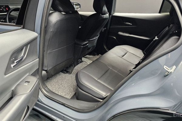 2025 Toyota Prius с пробегом 7 708 км