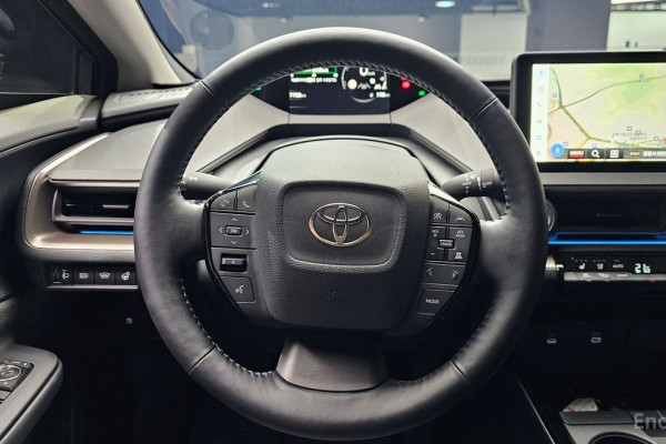 2025 Toyota Prius с пробегом 7 708 км