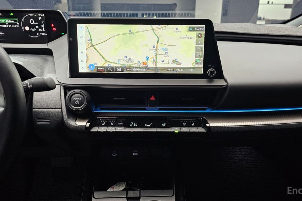 2025 Toyota Prius с пробегом 7 708 км