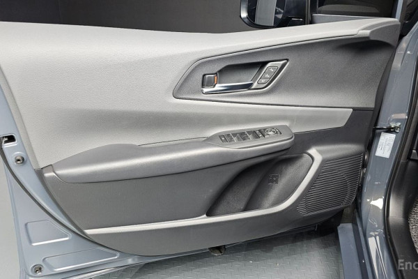 2025 Toyota Prius с пробегом 7 708 км