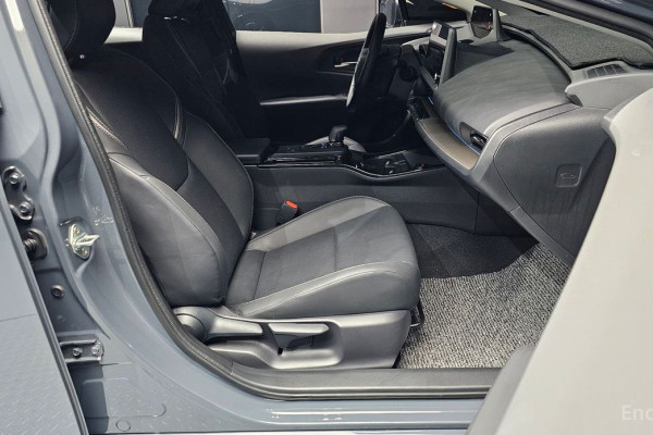 2025 Toyota Prius с пробегом 7 708 км