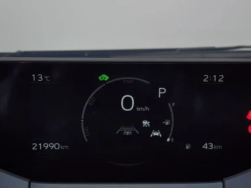 2024 Toyota Prius с пробегом 21 990 км