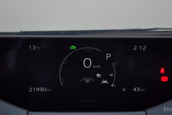 2024 Toyota Prius с пробегом 21 990 км