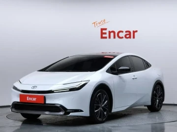 2024 Toyota Prius с пробегом 21 990 км