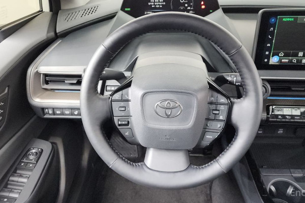 2024 Toyota Prius с пробегом 21 990 км