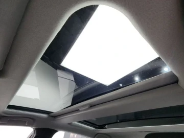 2024 Toyota Prius с пробегом 21 990 км