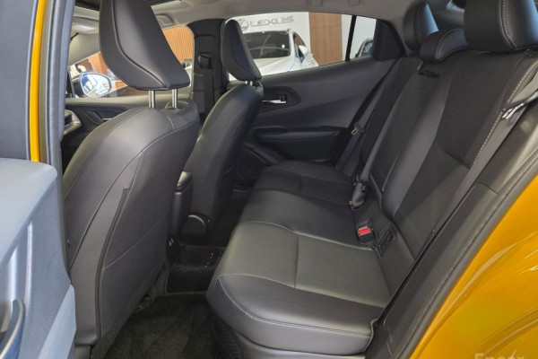 2024 Toyota Prius с пробегом 2 774 км