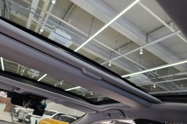 2024 Toyota Prius с пробегом 2 774 км