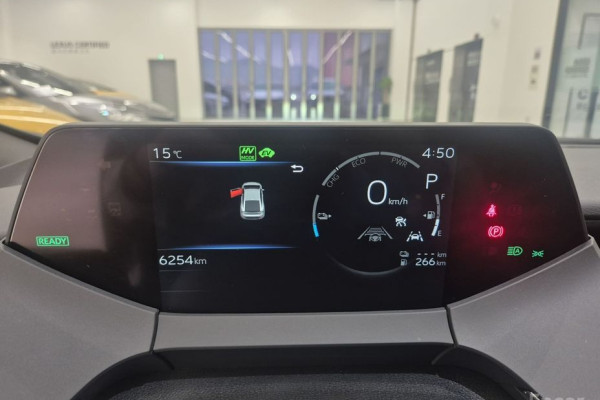 2024 Toyota Prius с пробегом 6 254 км