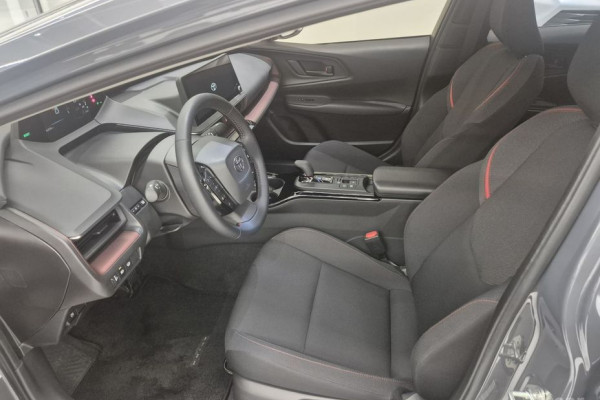 2024 Toyota Prius с пробегом 6 254 км