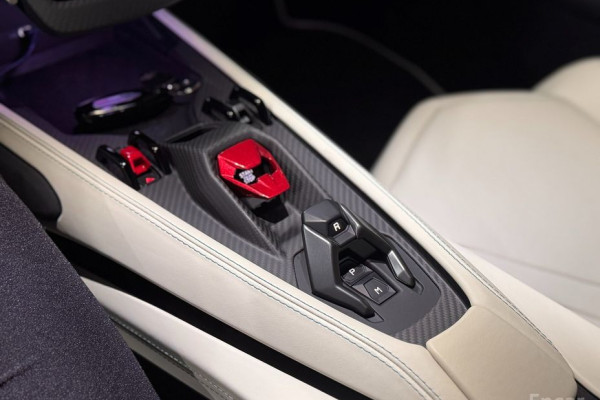 2025 Lamborghini Revuelto с пробегом 488 км