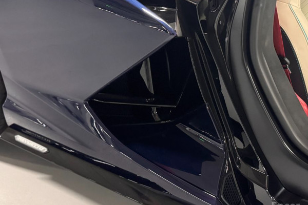 2025 Lamborghini Revuelto с пробегом 488 км