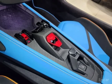 2025 Lamborghini Revuelto с пробегом 270 км