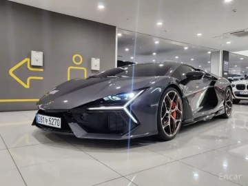 2025 Lamborghini Revuelto с пробегом 270 км