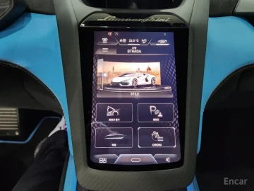 2025 Lamborghini Revuelto с пробегом 270 км